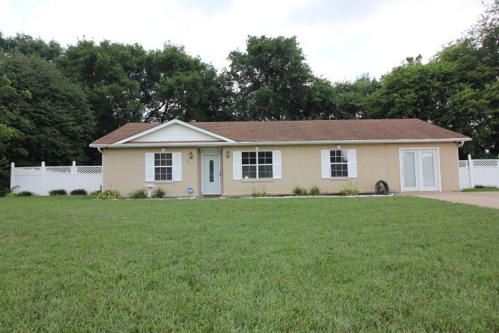 Property Photo:  1211 Patton Pl  KY 42262 