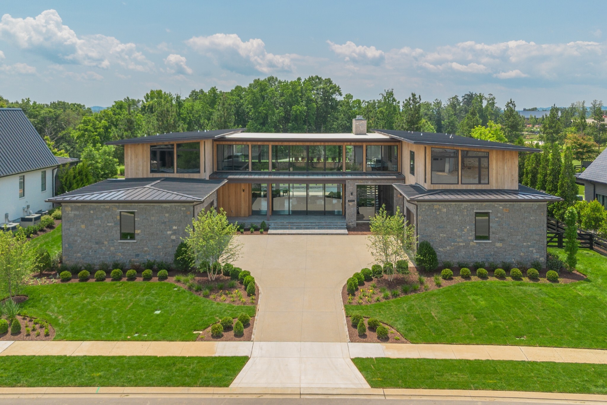 8005 Backwoods Dr  College Grove TN 37046 photo