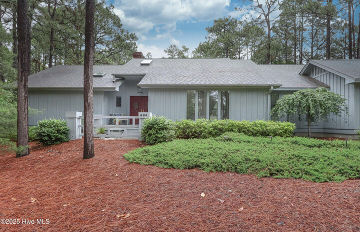 Property Photo: 695 Donald Ross Drive NC 28374