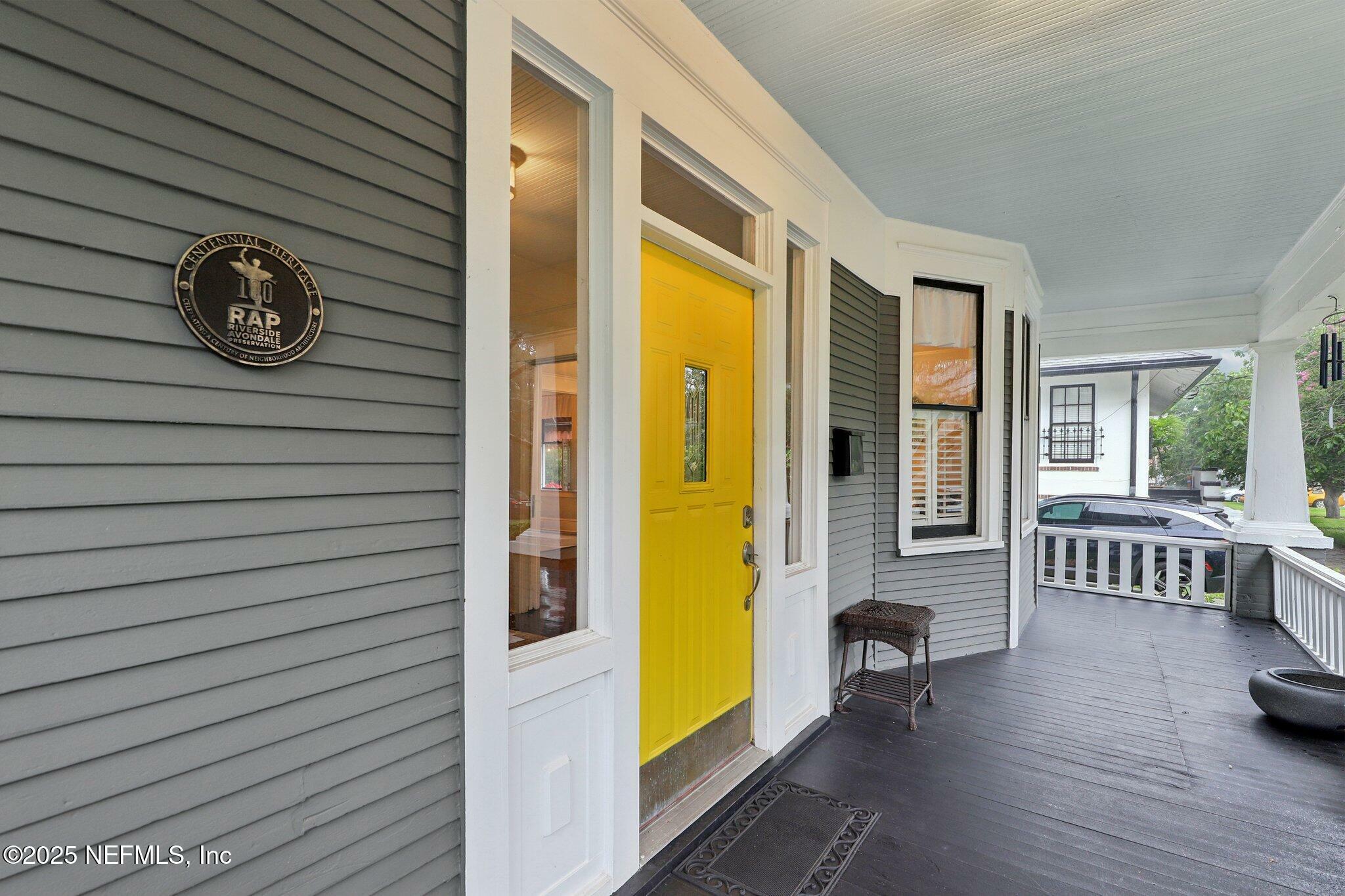 Property Photo: 903 Osceola Street FL 32204