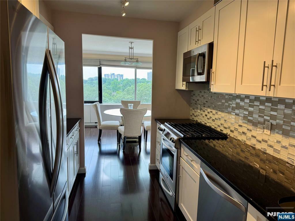 Property Photo: 6 Horizon Road 604 NJ 07024