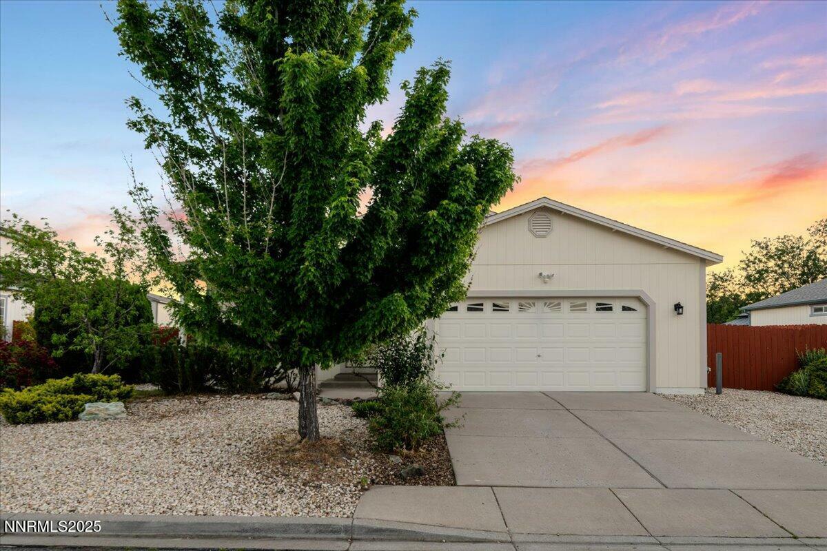 Property Photo: 18154 Cherryleaf Court NV 89508