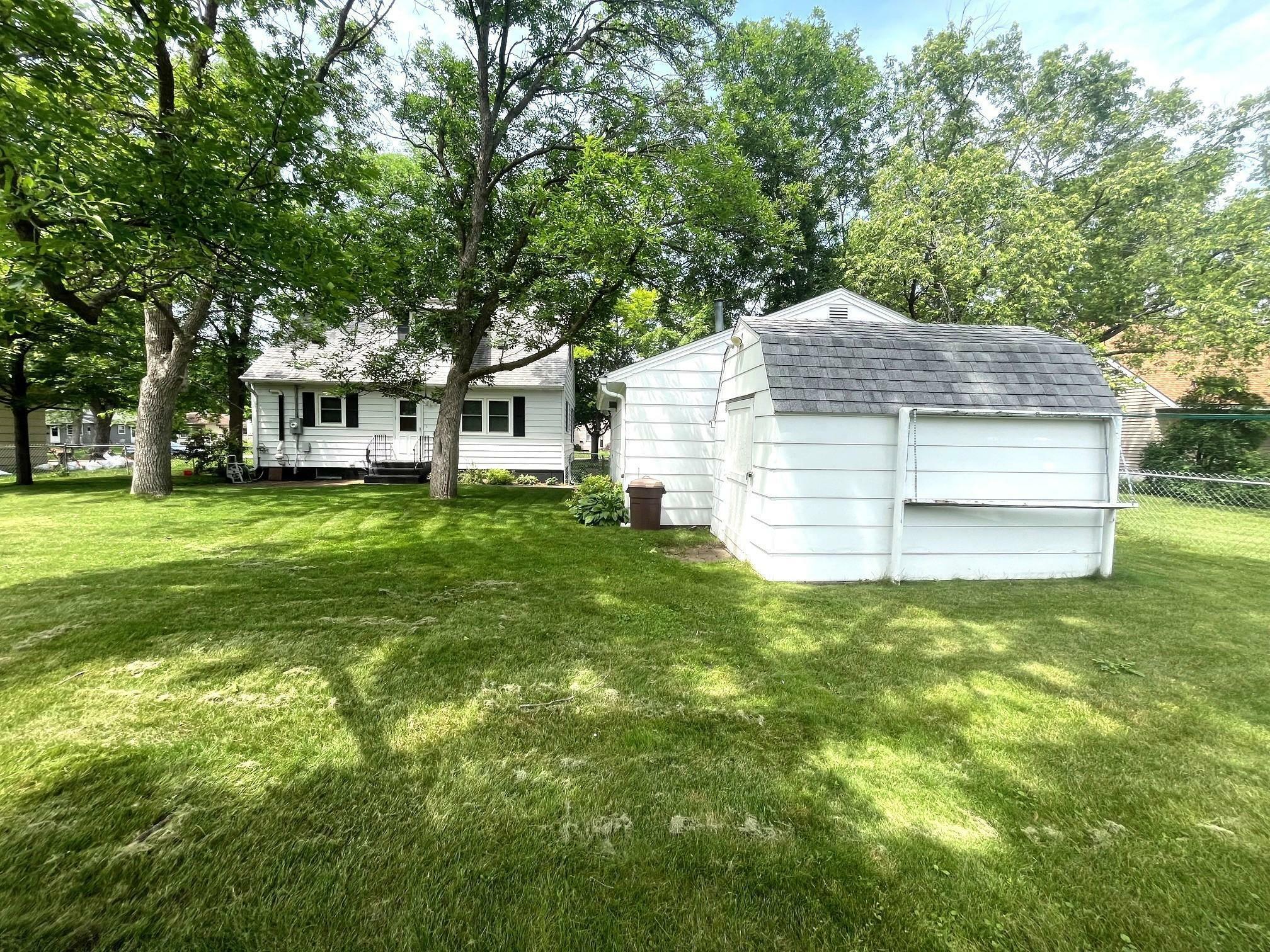 Property Photo: 842 19th Avenue N MN 56303