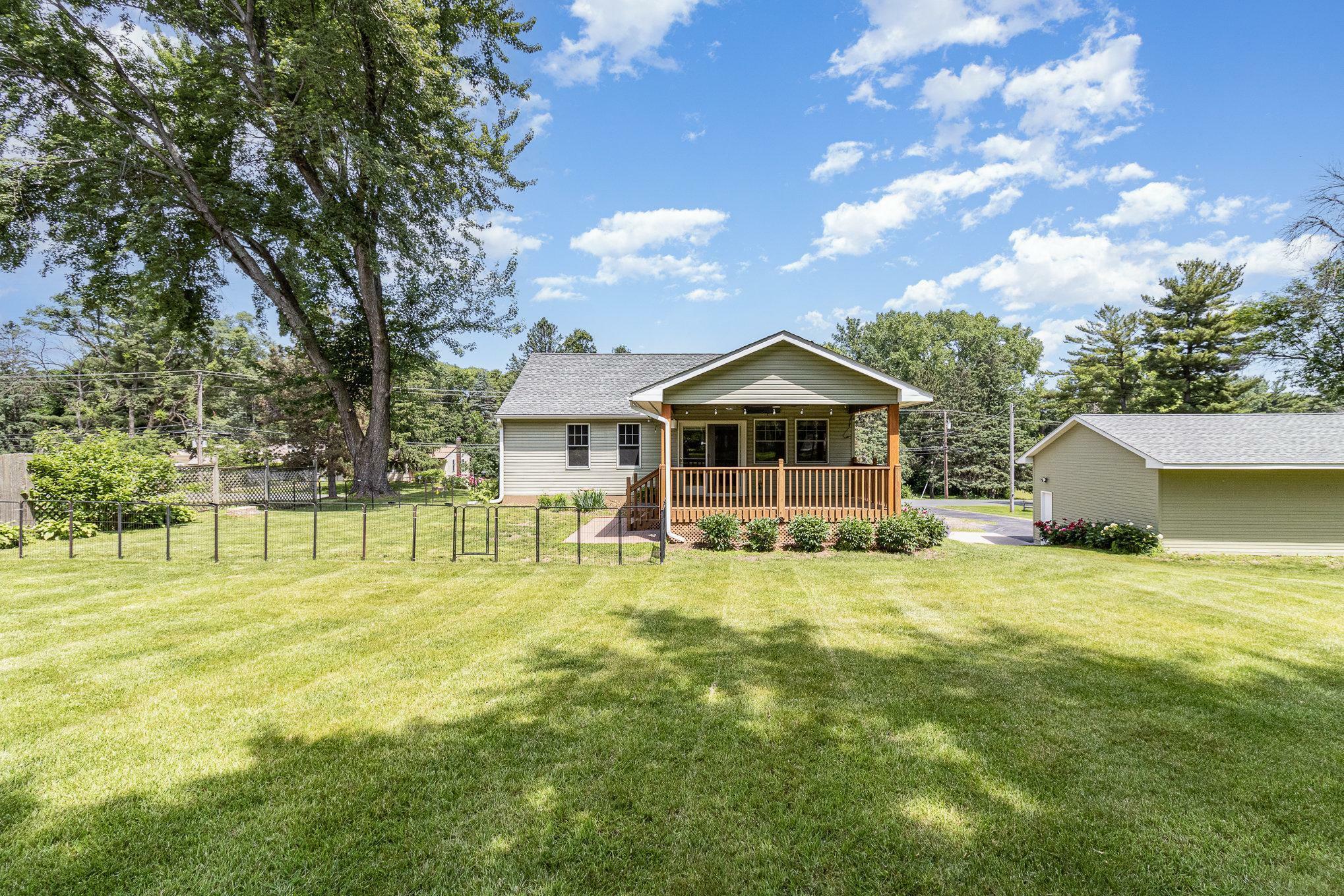 Property Photo: 9077 31st Street N MN 55042