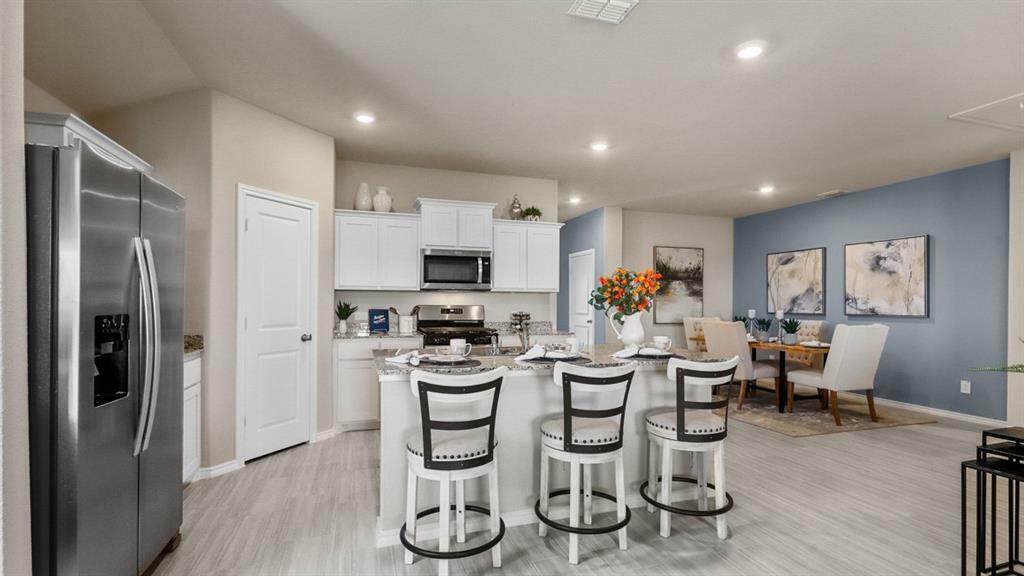Property Photo: 422 Lubbock Drive TX 76020