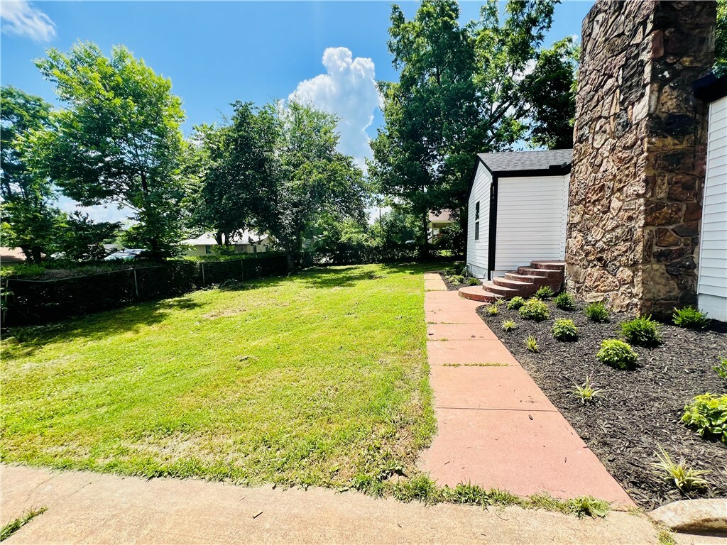 Property Photo: 106 Phillips Avenue AR 72740