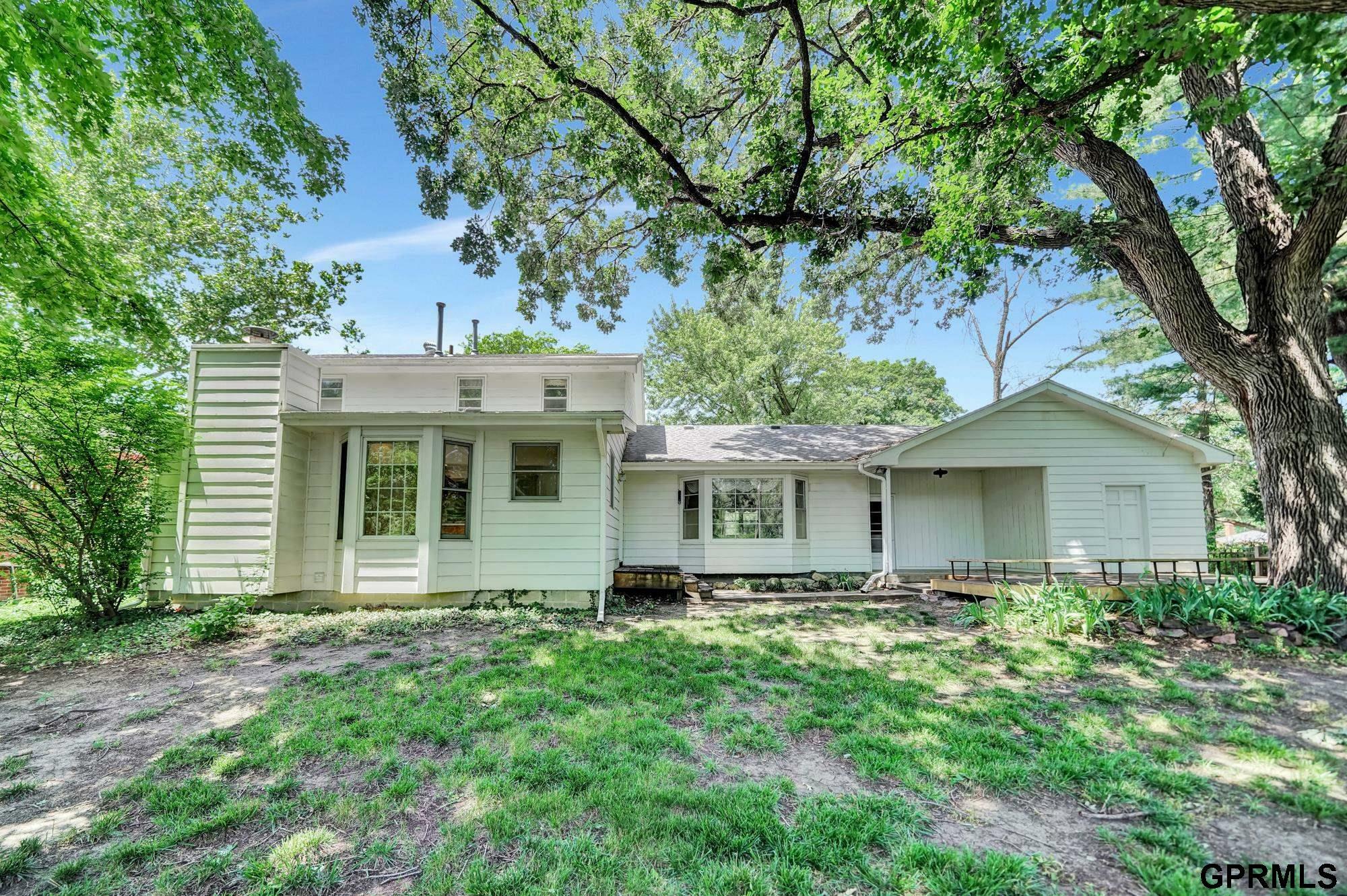 Property Photo:  2640 S 35th Street  NE 68506 