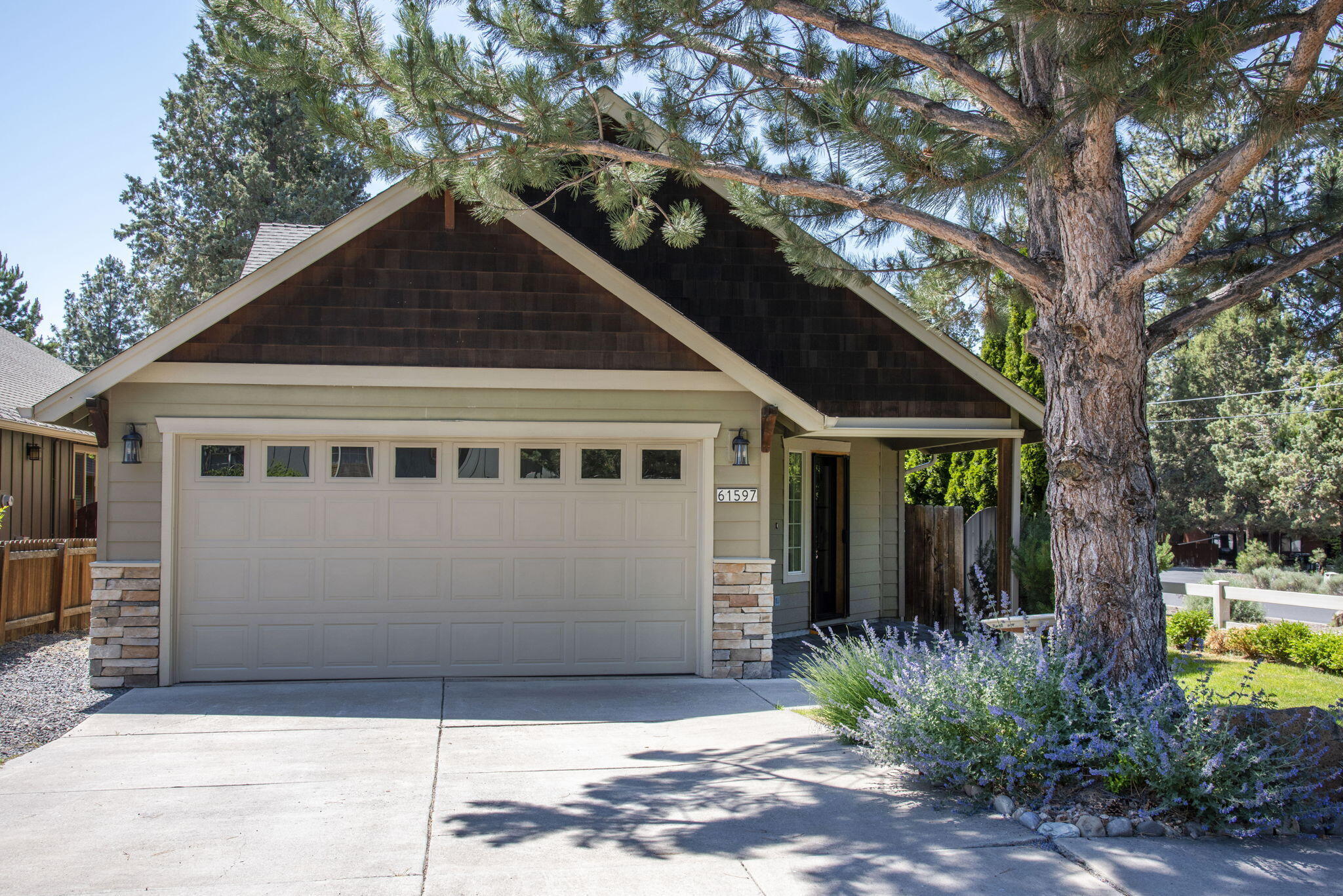 Property Photo: 61597 Mill Terrace Place OR 97702