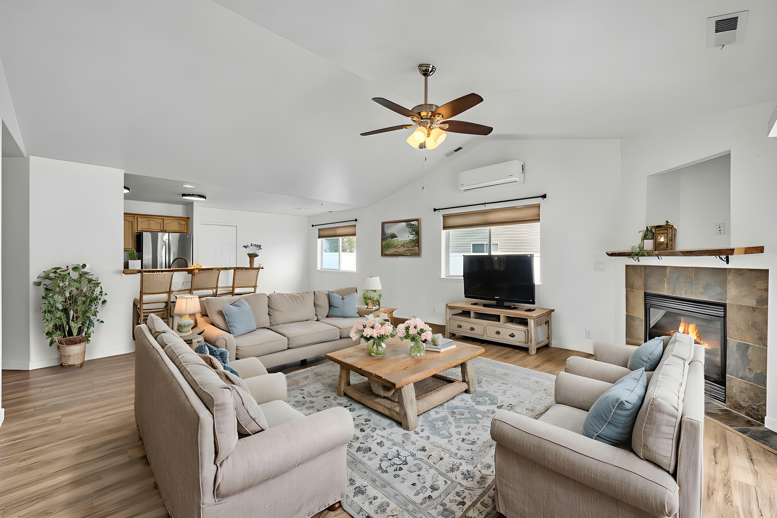 Property Photo: 51441 Mac Court OR 97739