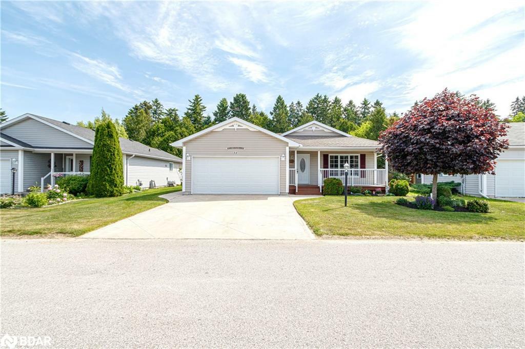 Photo de la propriété:  32 Illinois Crescent  ON L9Z 3A8 