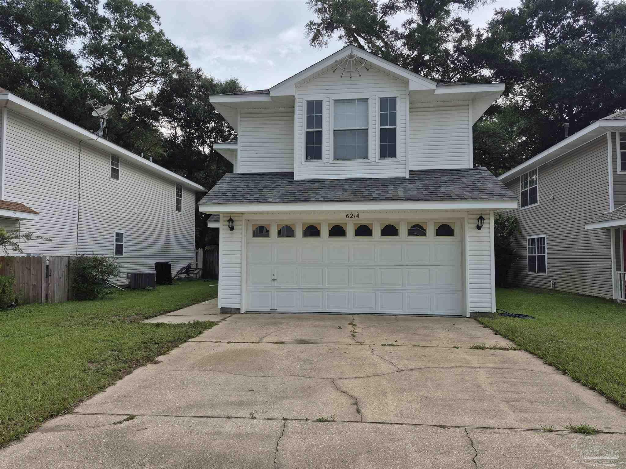 Property Photo: 6214 Cottage Woods Dr FL 32570