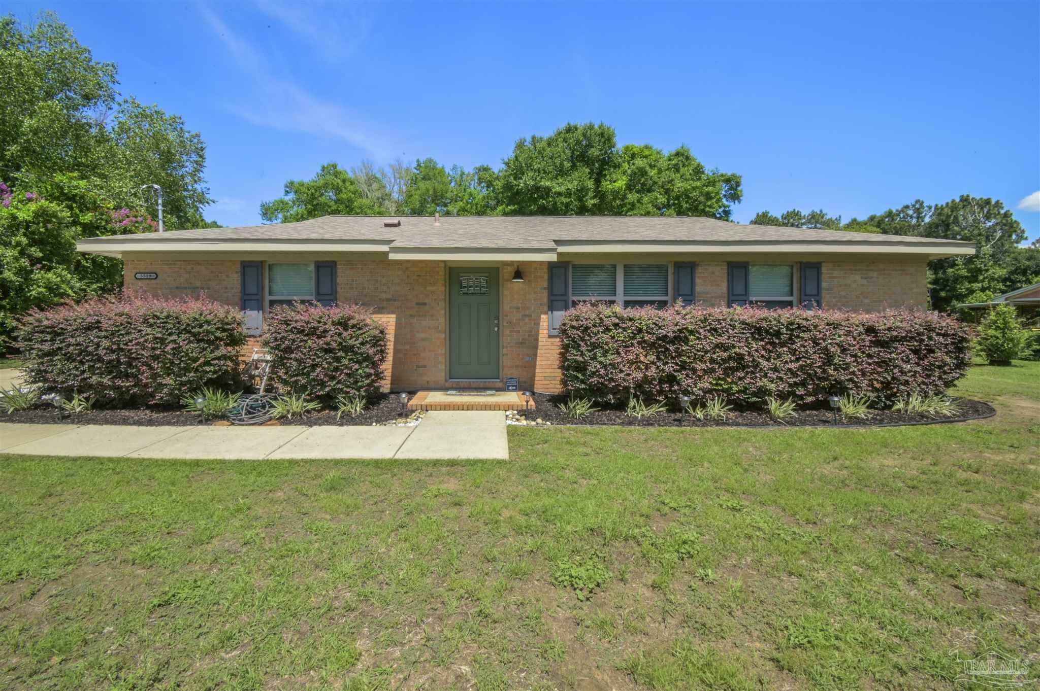 5519 Royal St  Crestview FL 32539 photo