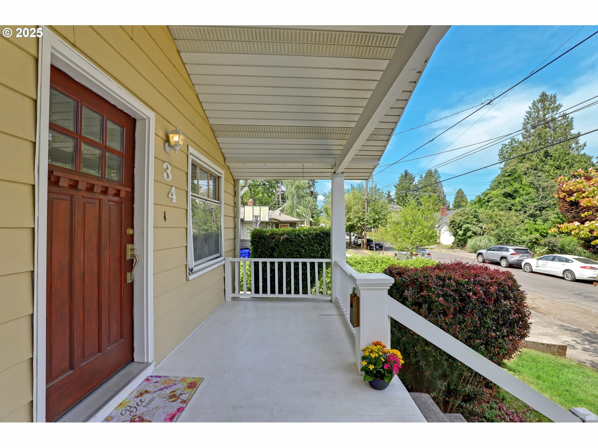 Property Photo: 34 N Stafford St OR 97217