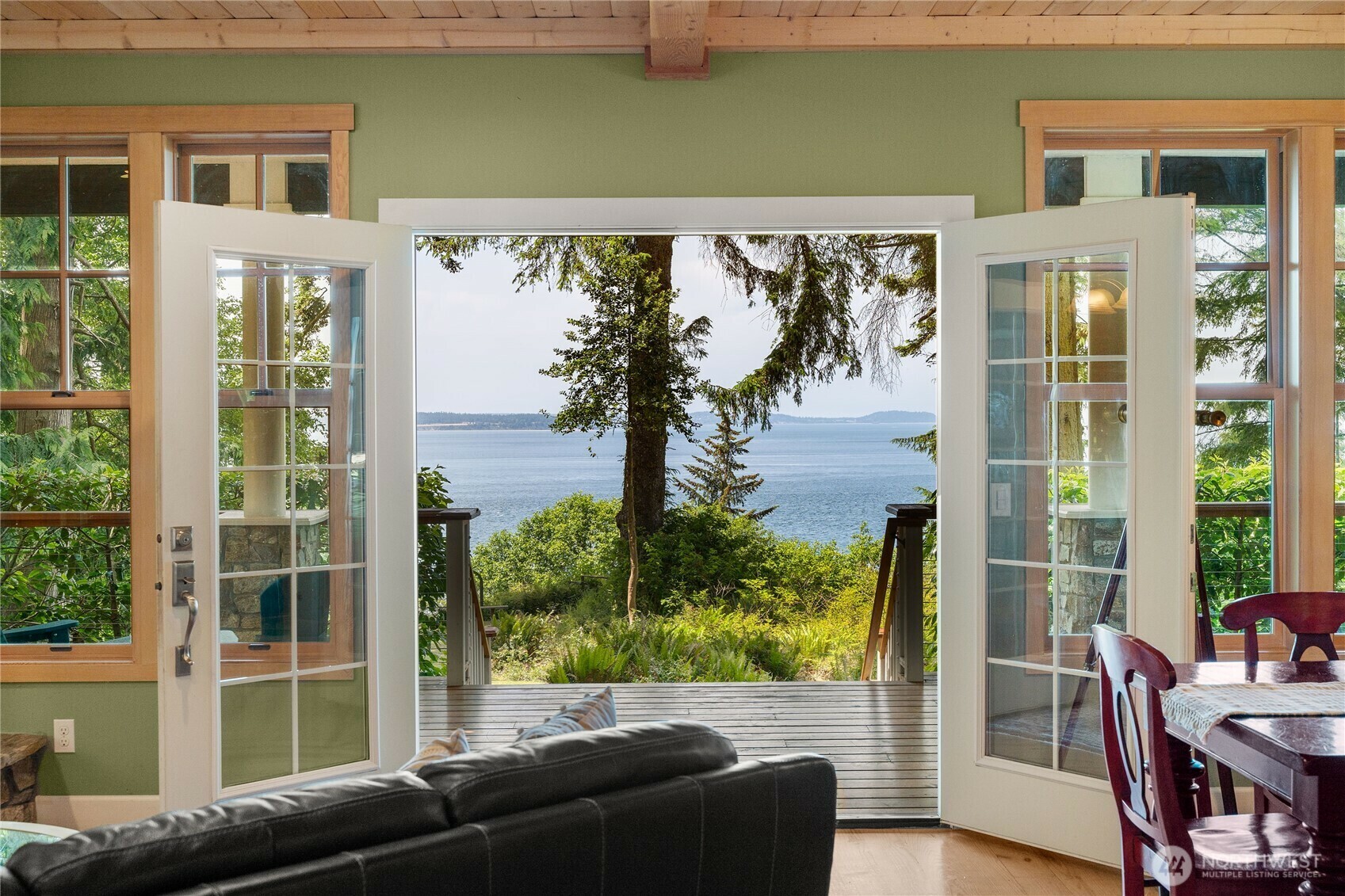 Property Photo: 3384 S Smugglers Cove Road WA 98253