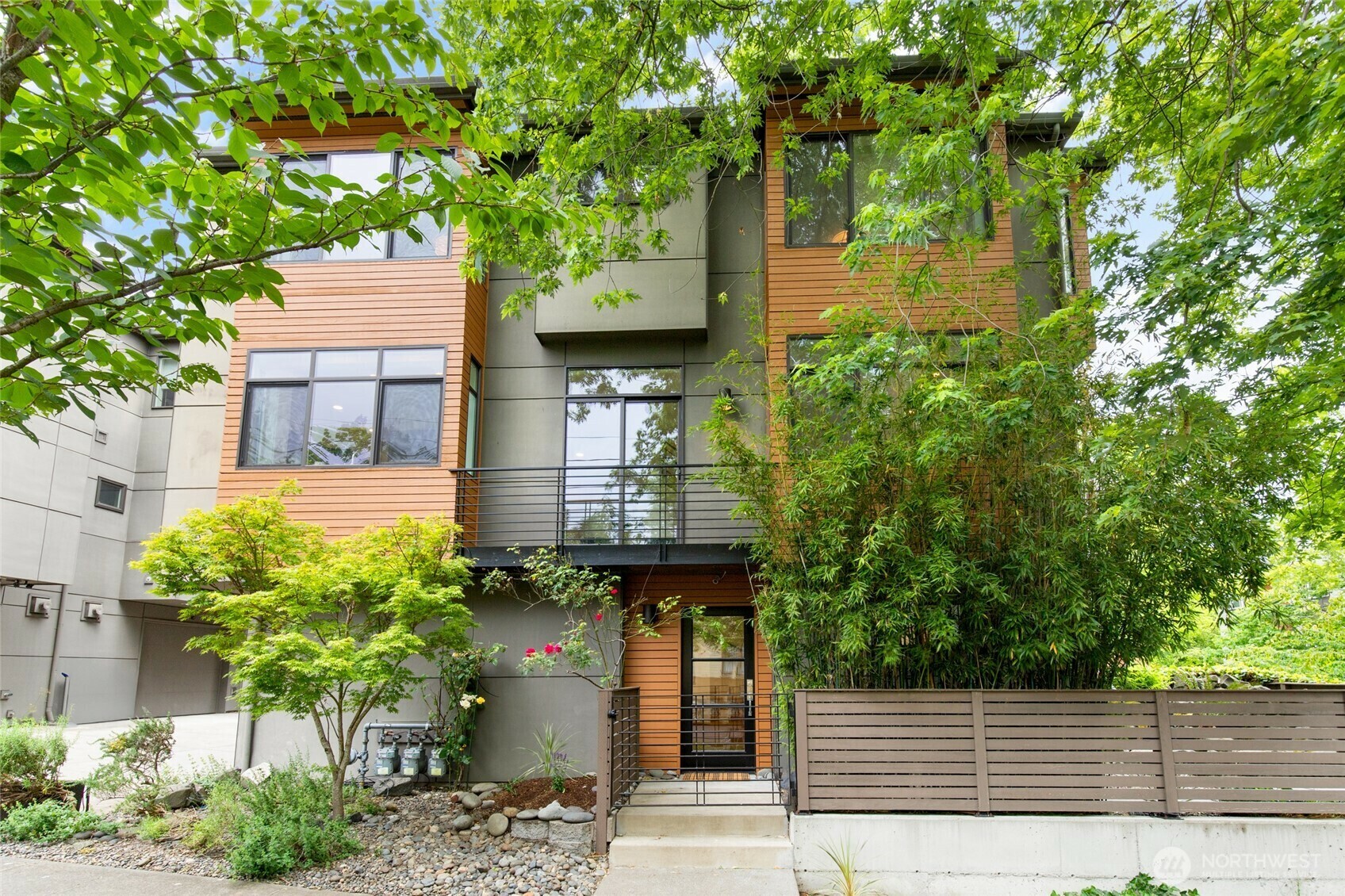 201  20th Avenue E  Seattle WA 98112 photo
