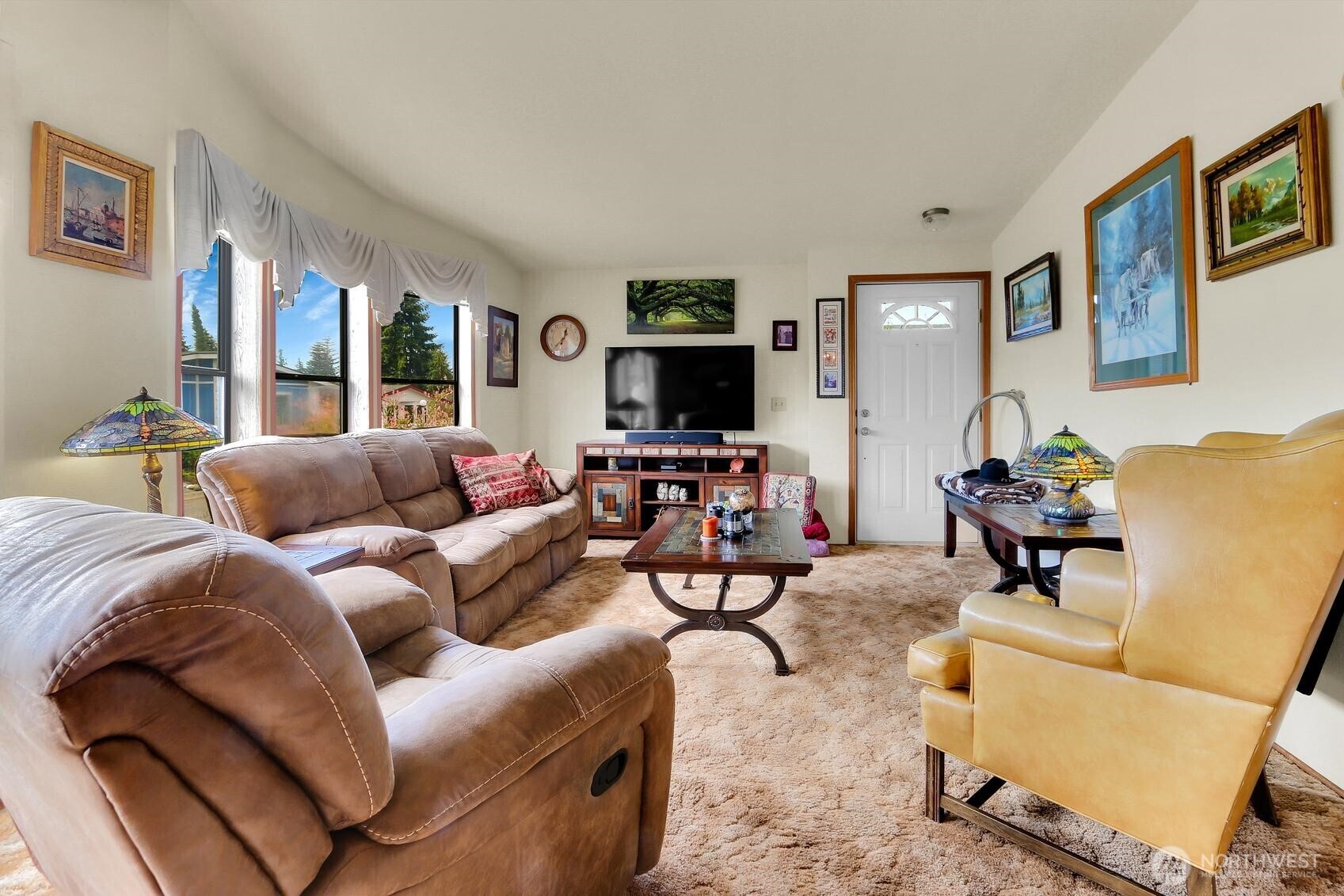Property Photo: 1427 100th Street SW 160 WA 98204