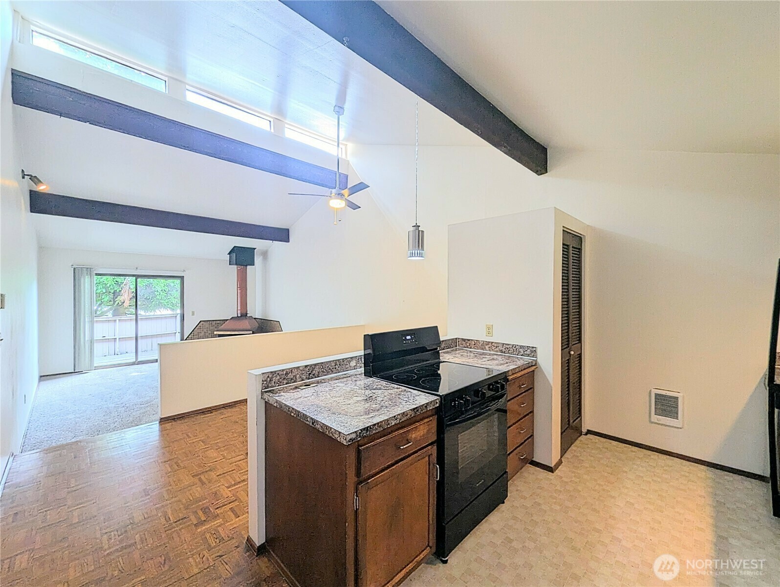 Property Photo: 233 Dorn Ave 3 WA 98201