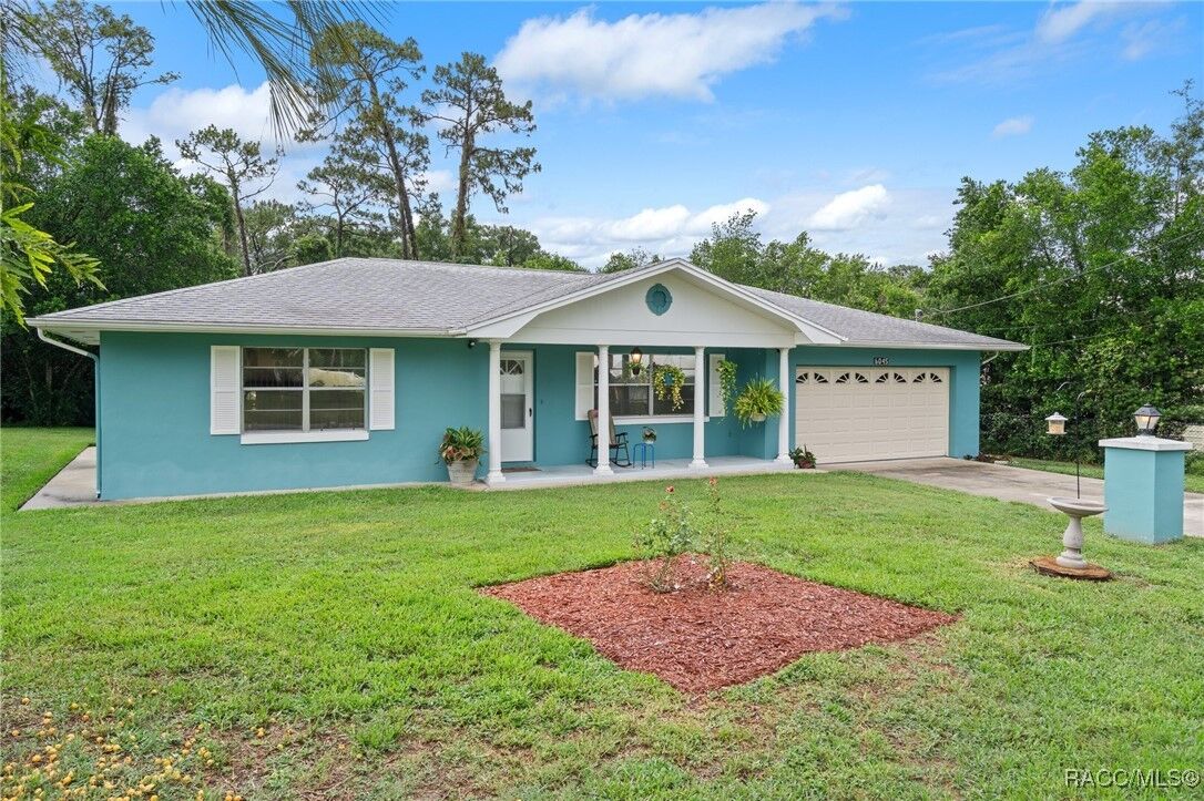 Property Photo: 6045 E Rector Street FL 34452
