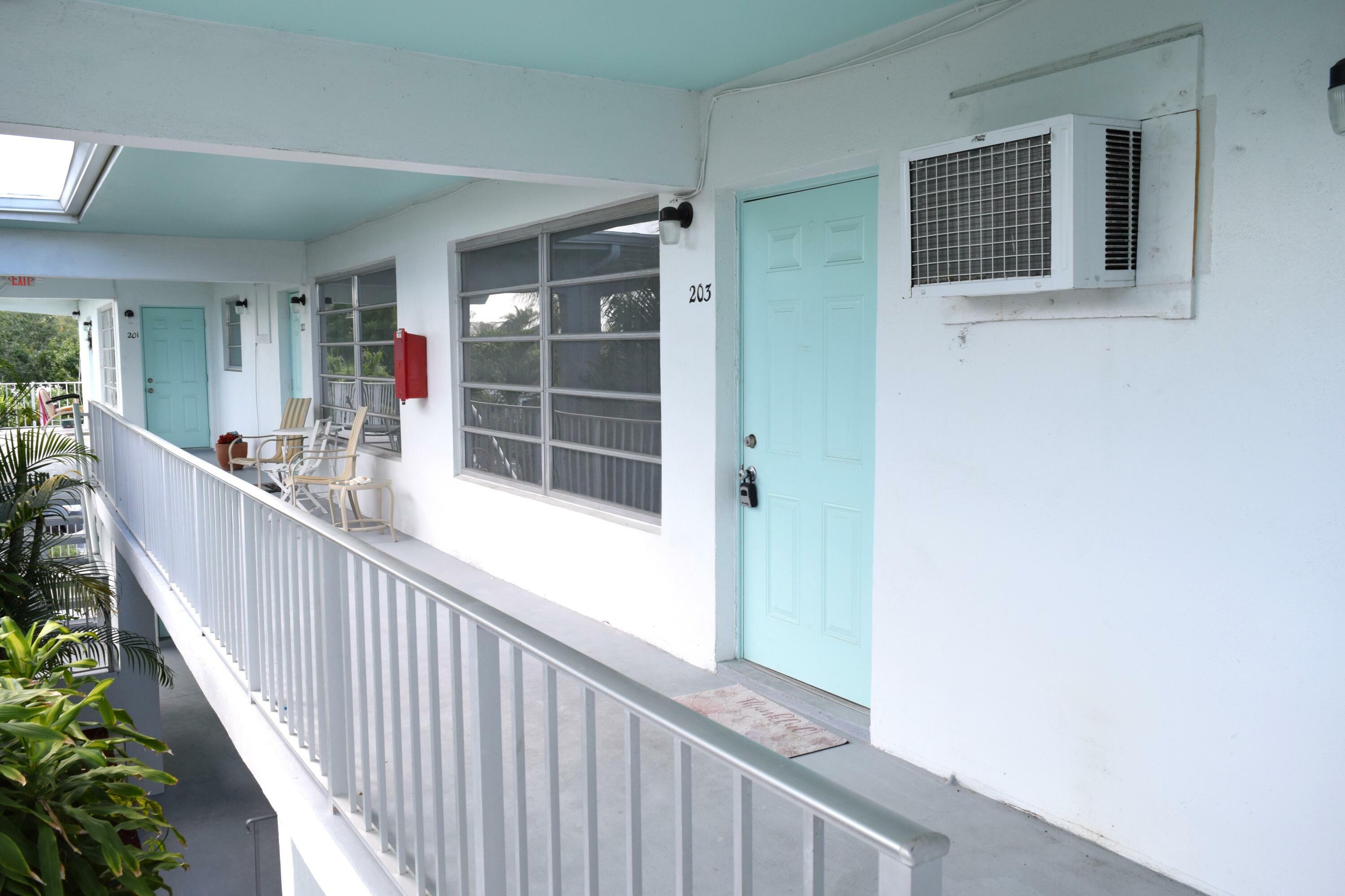 Property Photo: 710 N K 203 Street 203 FL 33460
