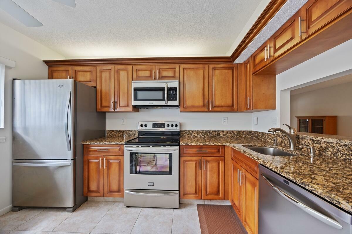 Property Photo: 15378 Lakes Of Delray Boulevard 15 FL 33484