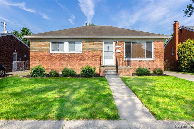 24645 Greenbrier Avenue  Eastpointe MI 48021 photo