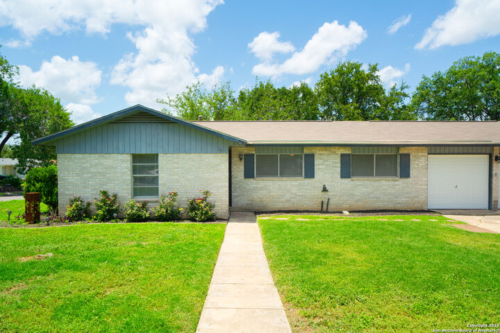 Property Photo: 10803 Edgecrest TX 78217