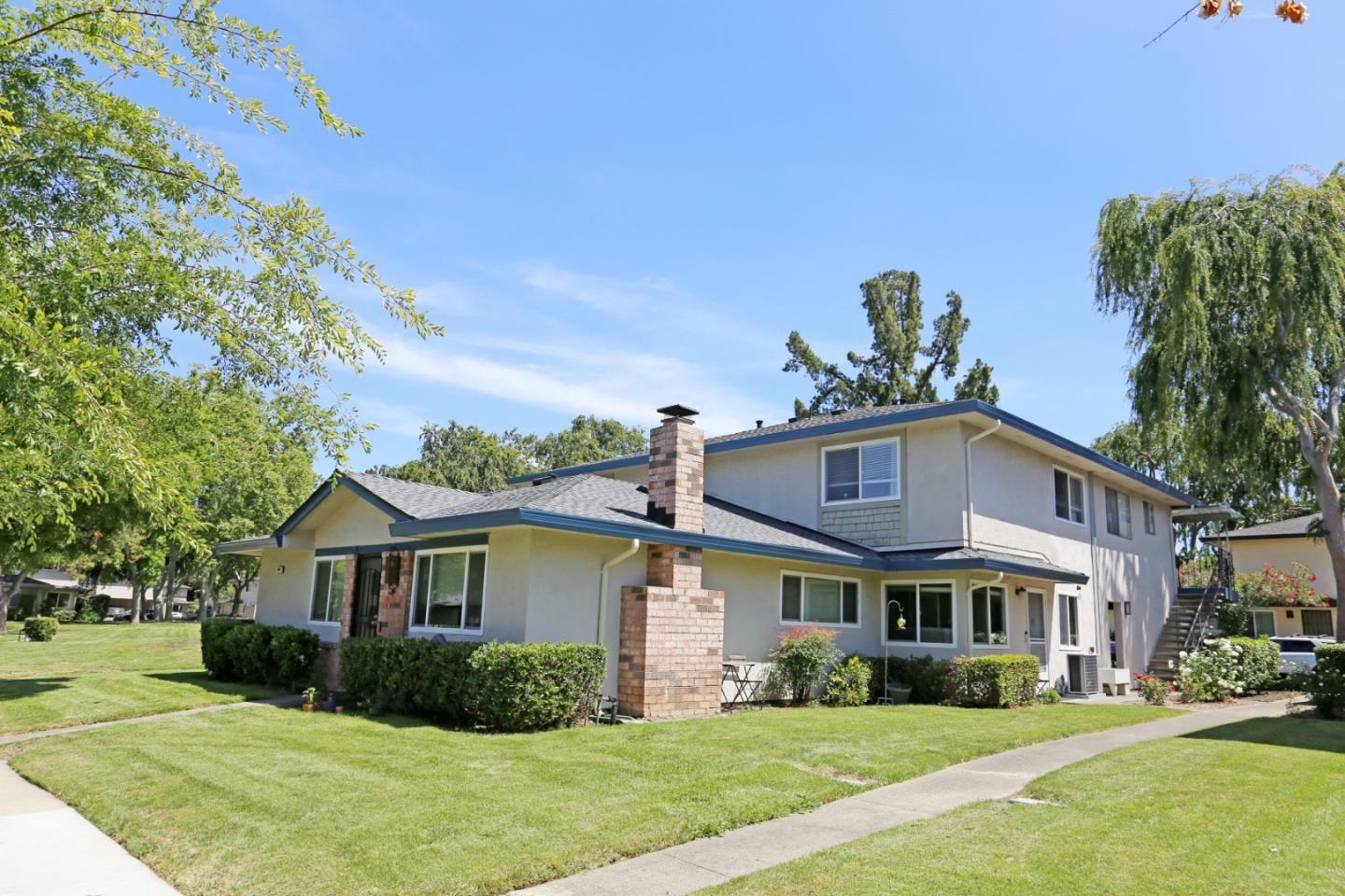 Property Photo: 244 Gomes Court 2 CA 95008
