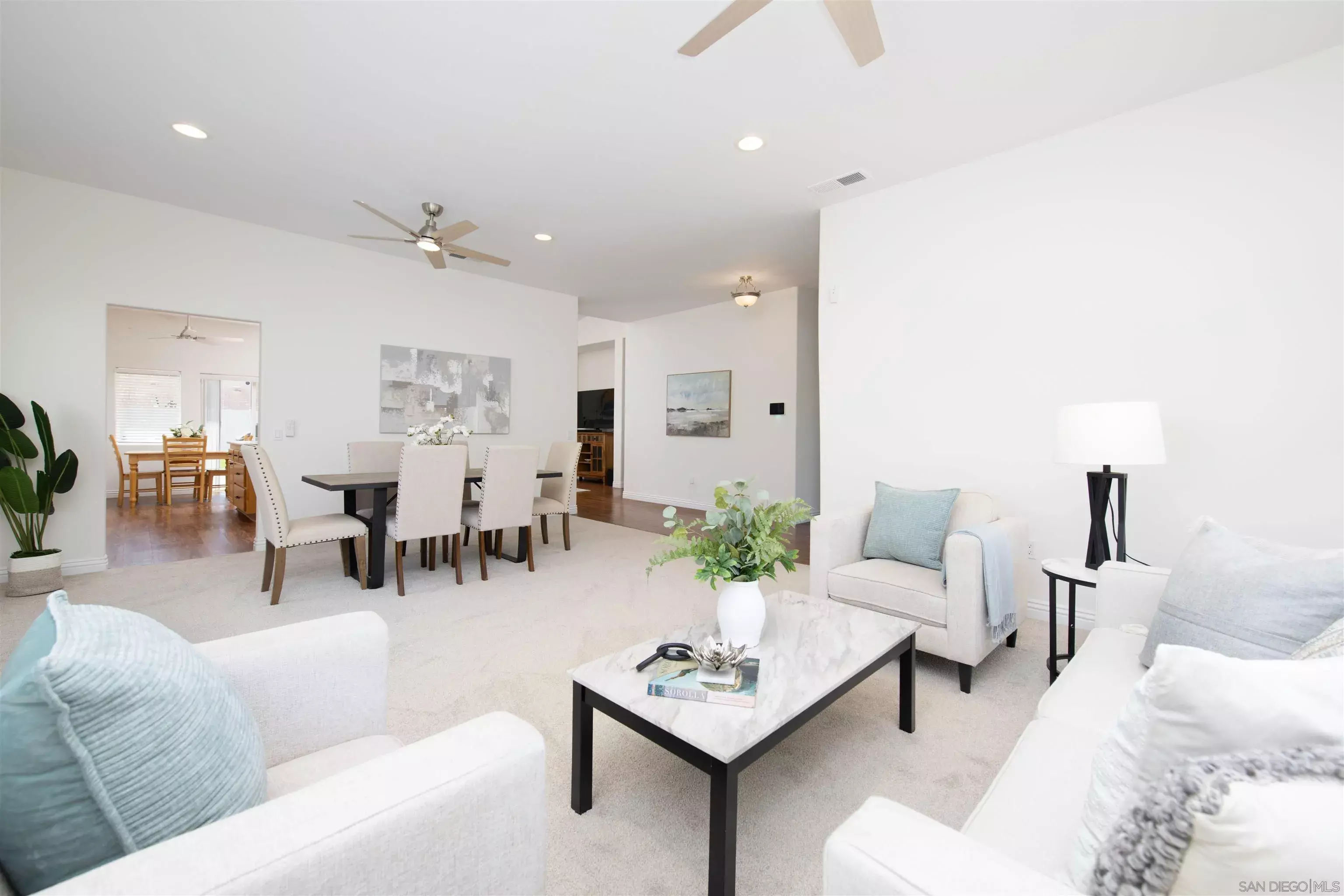 Property Photo: 1718 Dancer Pl CA 92026