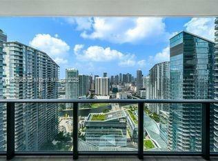 Property Photo:  45 SW 9th St 1209  FL 33130 