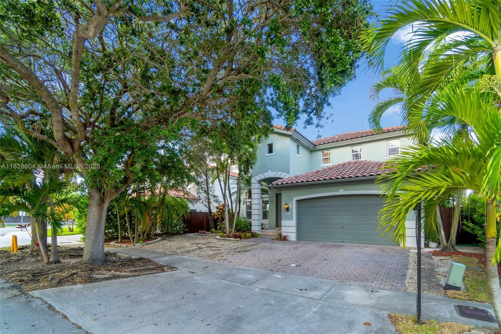 Property Photo: 6425 SW 164th Ave FL 33193