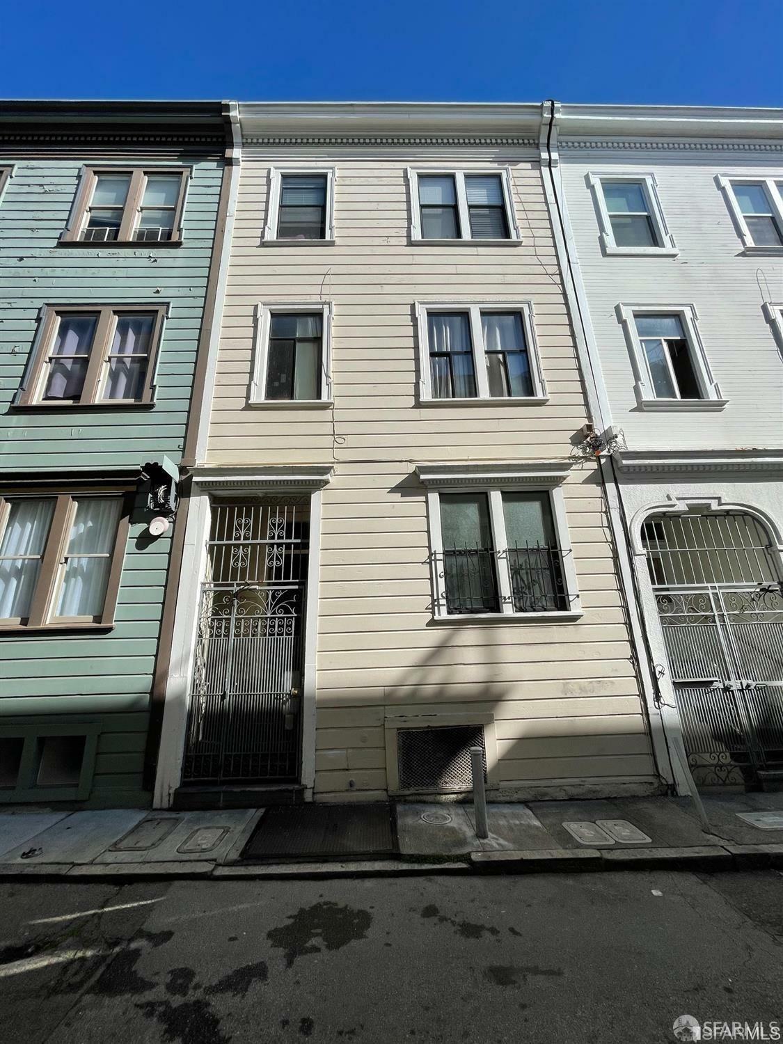Property Photo: 26-30 Varennes Street CA 94133