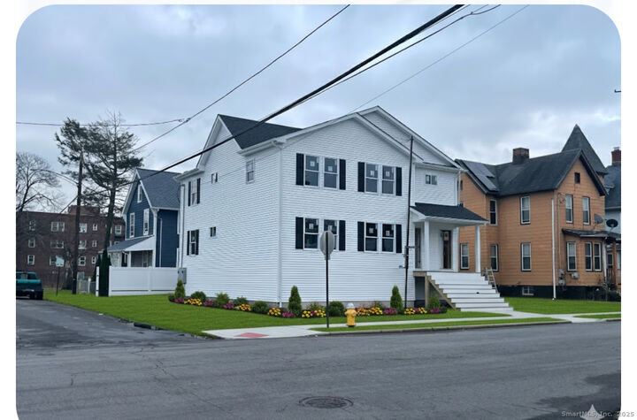 Property Photo: 1218 Kossuth Street CT 06608