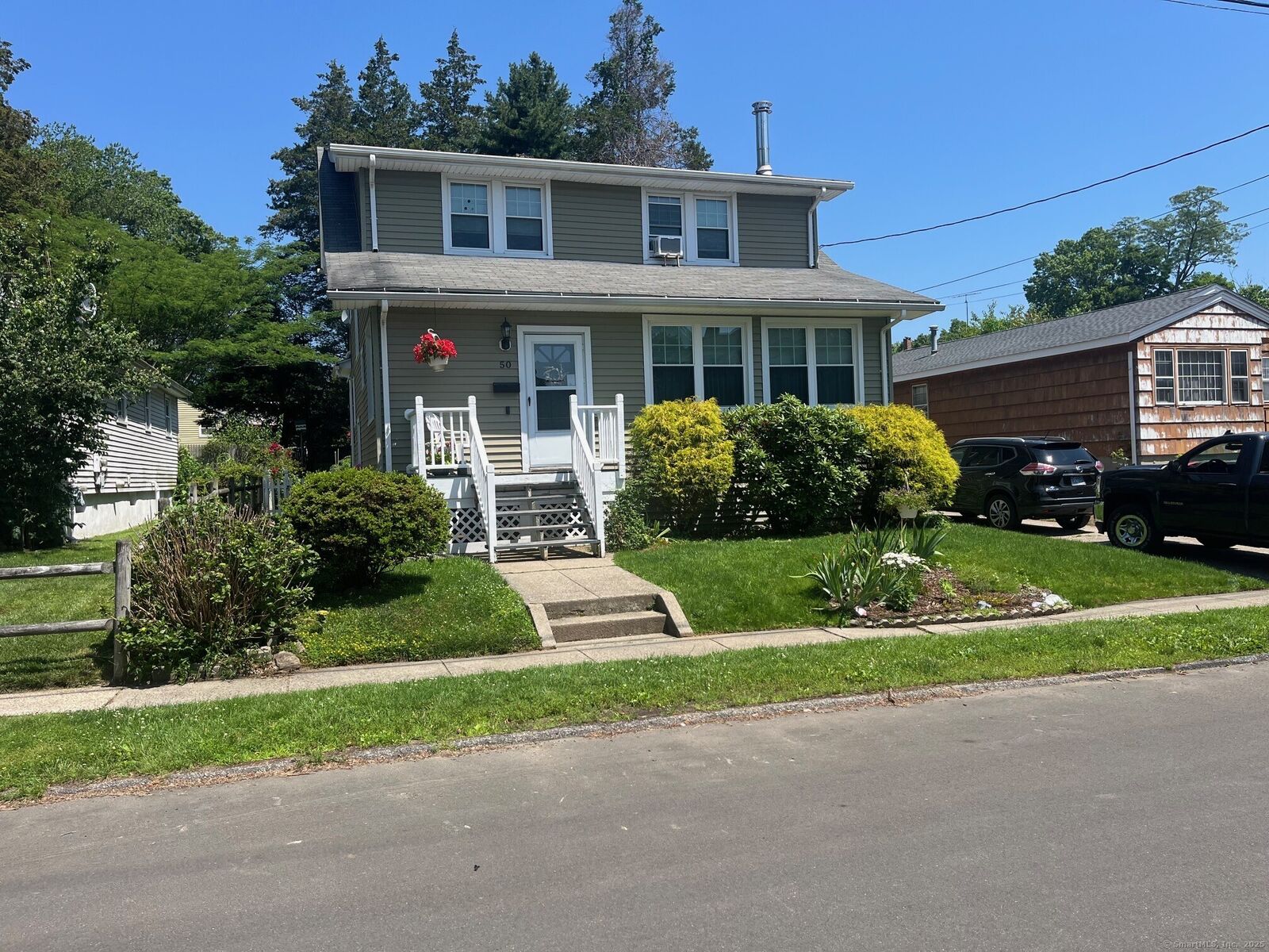 Property Photo:  50 Wheeler Terrace  CT 06614