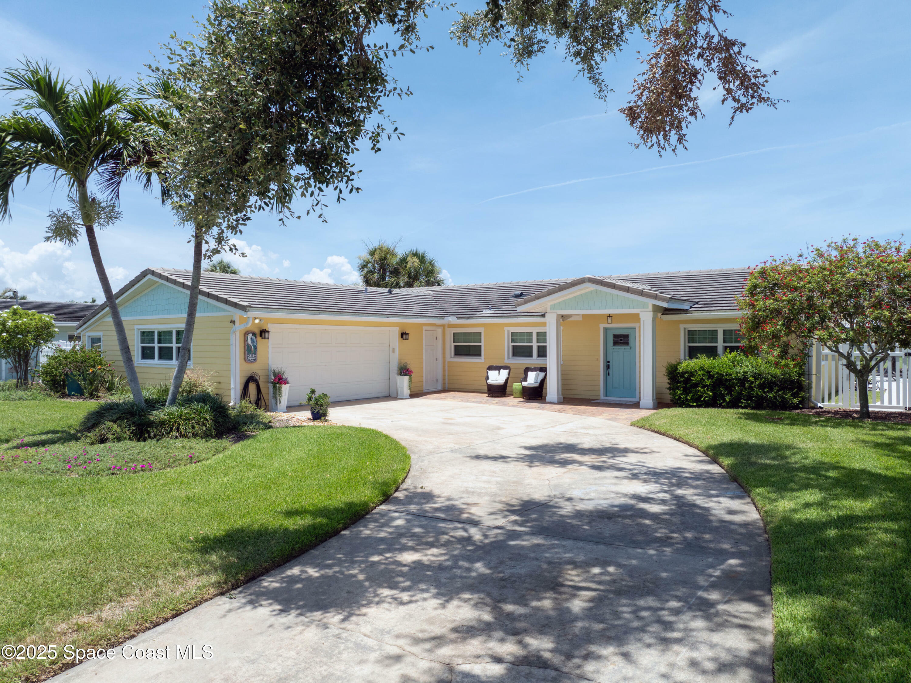 Property Photo: 211 Jamaica Drive FL 32931