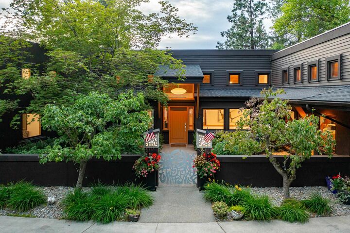 Property Photo: 6414 S Helena St WA 99223