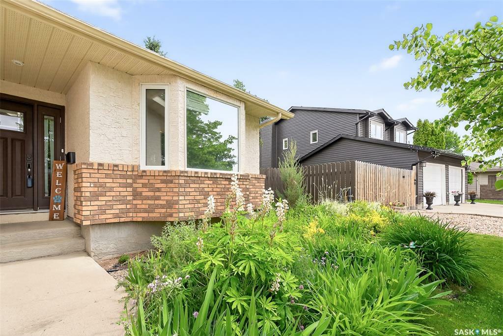 Photo de la propriété: 33 Elisia Drive SK S6J 1G9