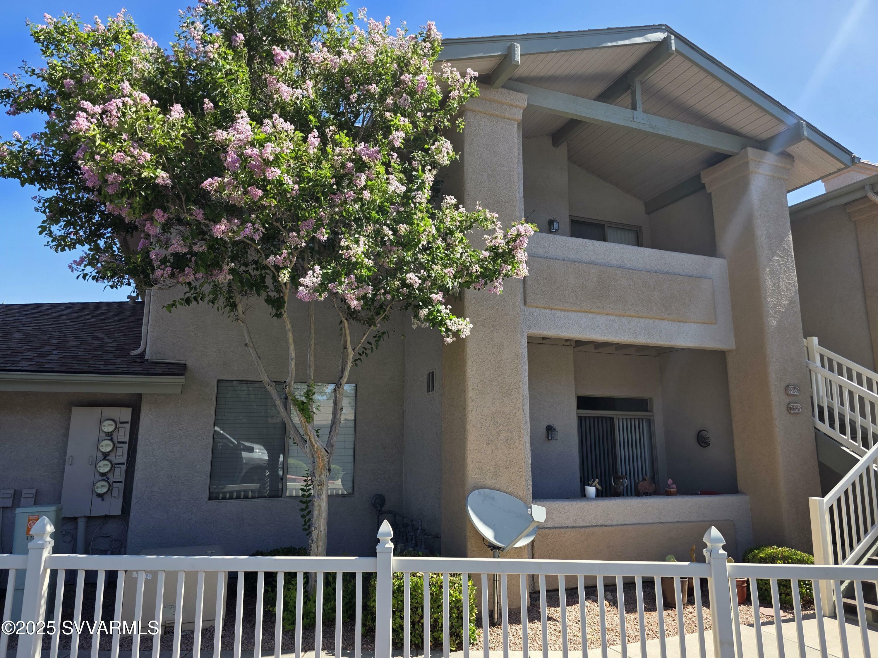 Property Photo: 985 E Mingus Ave 123 AZ 86326