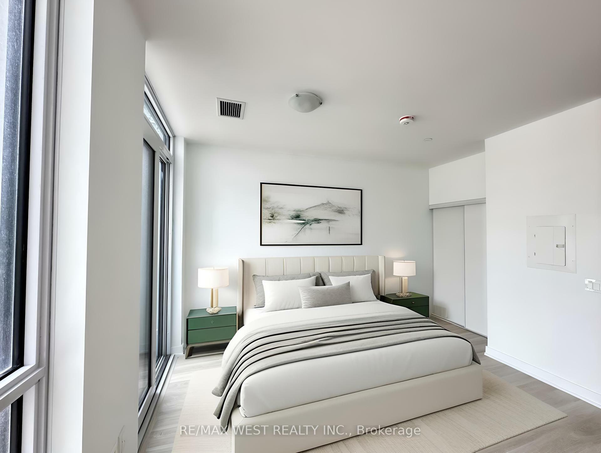 Property Photo: 15 Richardson Street 502 ON M5A 0Y5