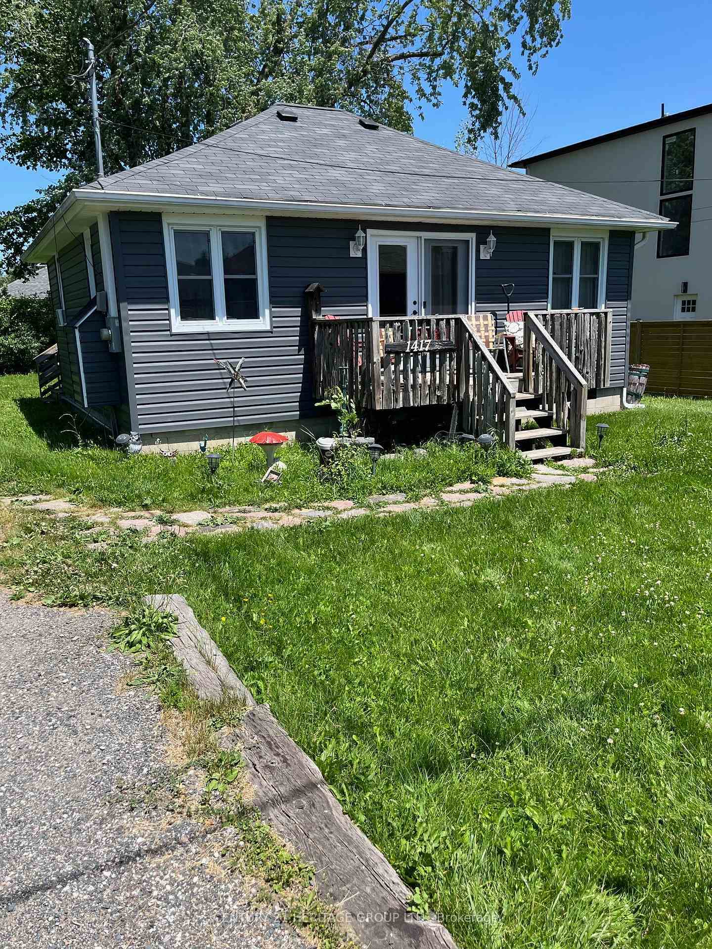 1417 Maple Way  Innisfil ON L0L 1C0 photo
