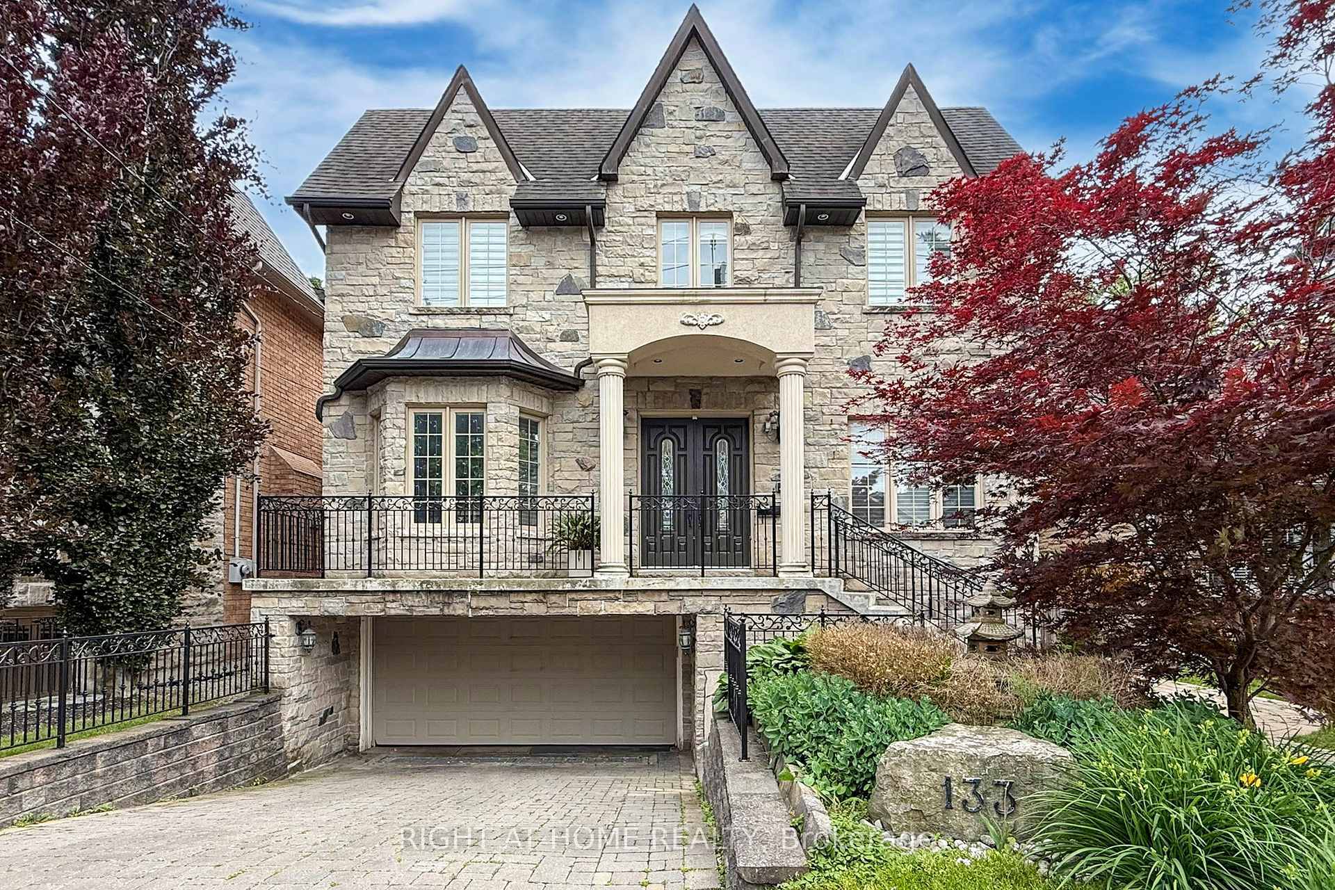 Photo de la propriété: 133 Norton Avenue ON M2N 4A7