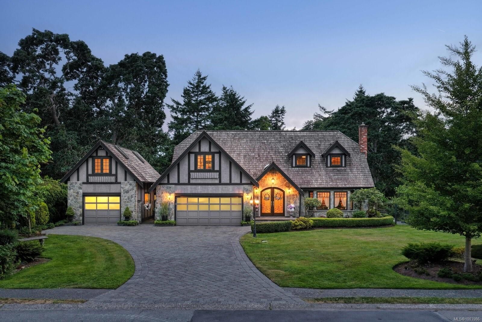 Property Photo:  2773 Arbutus Rd  BC V8N 5X8 