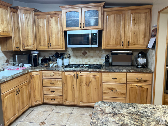 Property Photo: 5724 W Darle Ave S UT 84128