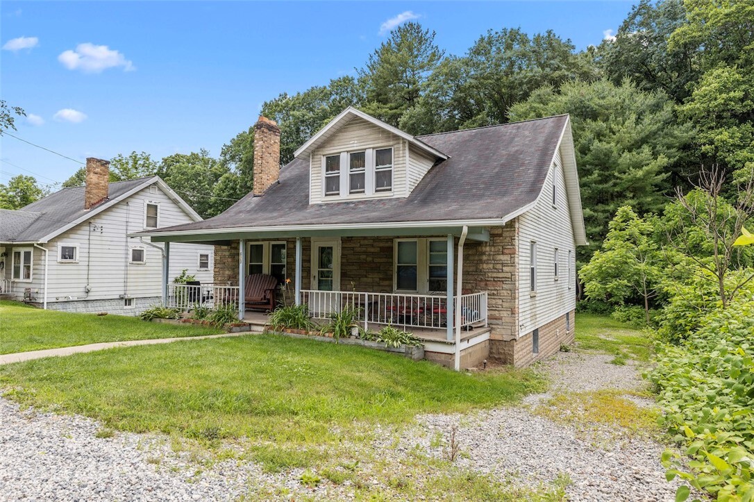 Property Photo: 623 Route 30 PA 15126
