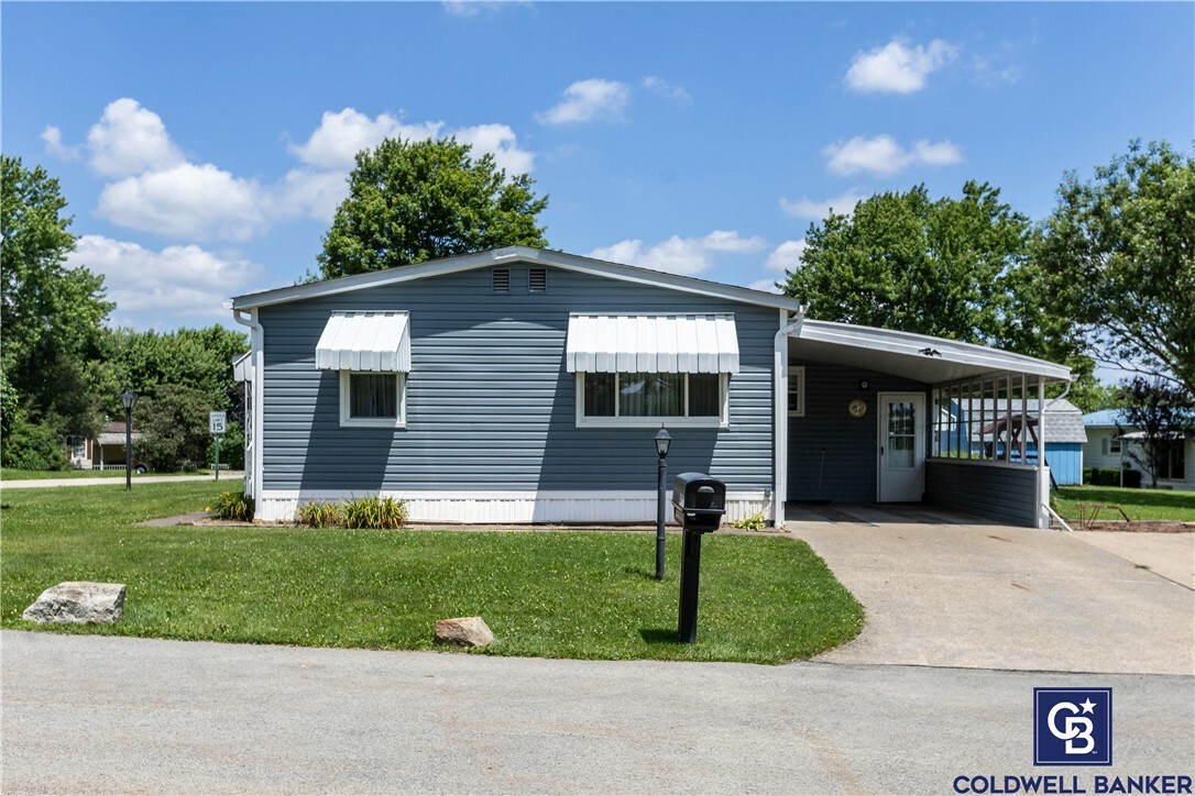 Property Photo: 437 Blue Jay Ln PA 15613