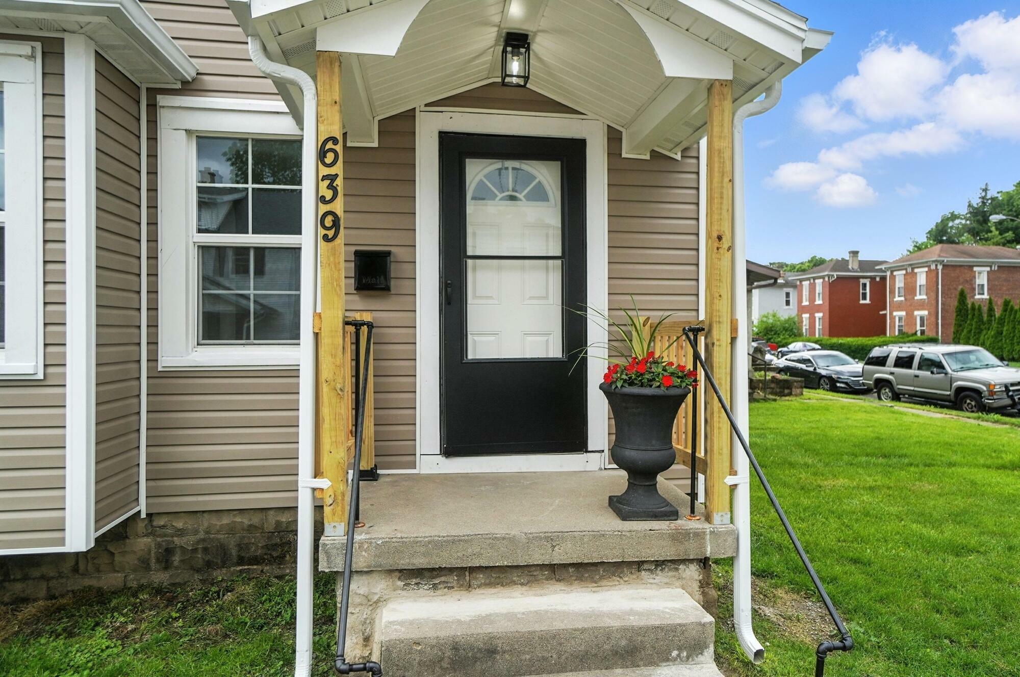 Property Photo:  639 Cedar Street  OH 45504 