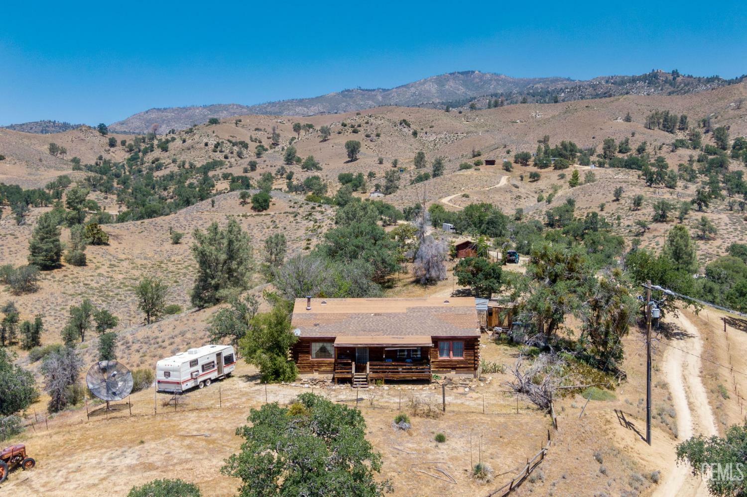 38579 Payne Way  Caliente CA 93518 photo