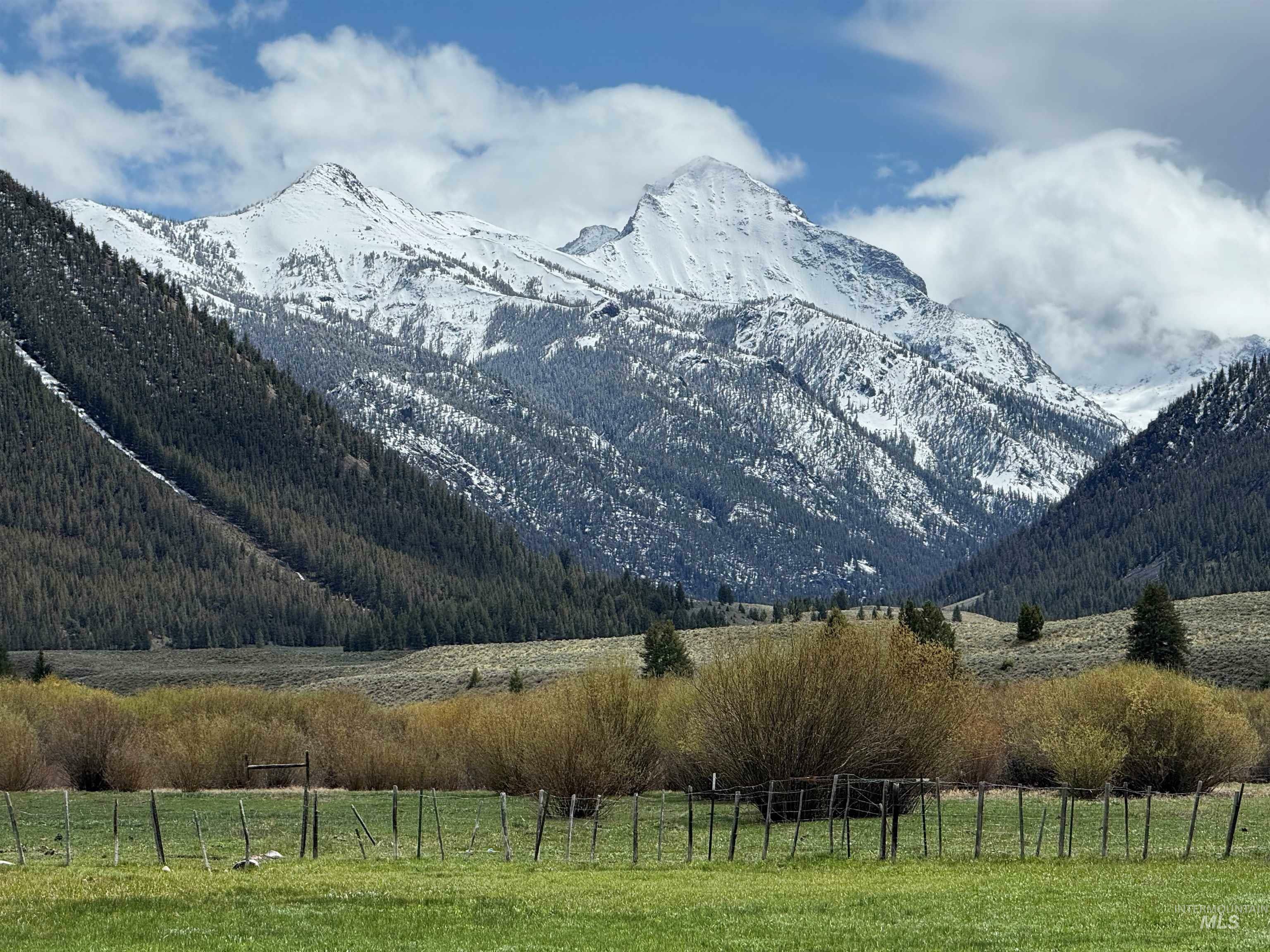Property Photo: 4287 N Fork Rd ID 83251