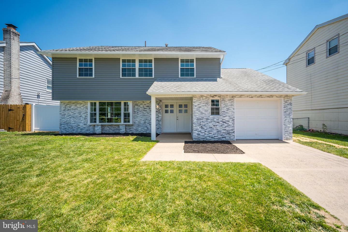 Property Photo: 1861 Kentwood Street PA 19116