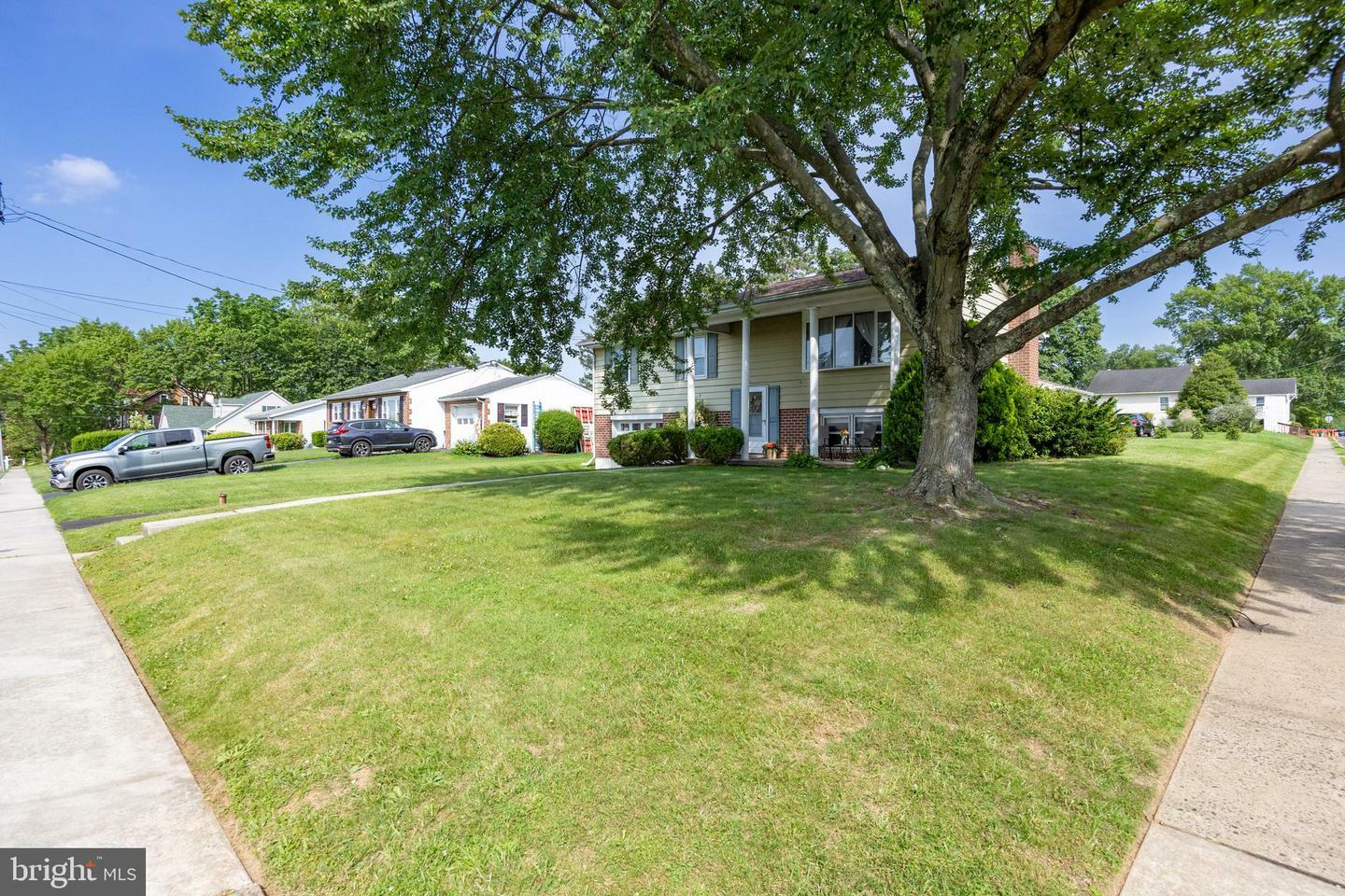 Property Photo: 900 Chestnut Street PA 19468