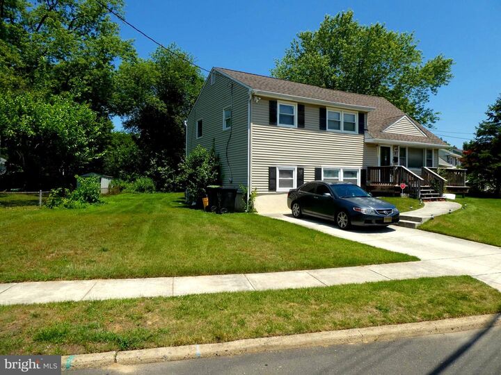 Property Photo:  2 Pineview Avenue  NJ 08009 